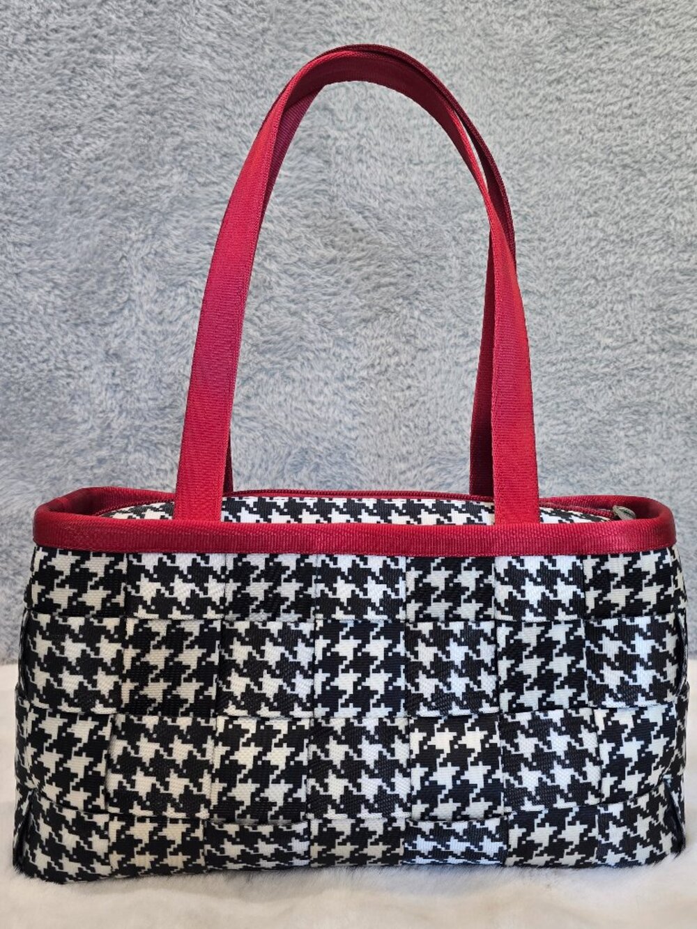 Harveys USA Made Seatbelt Vintage Houndstooth B&W  13 x 7.5 x 4 Gently Used